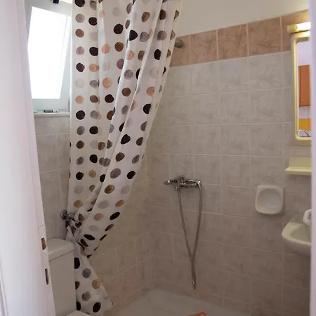 Aparthotel Artemis Ii